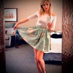 Fit-n-flare, knee length map- printed skirt